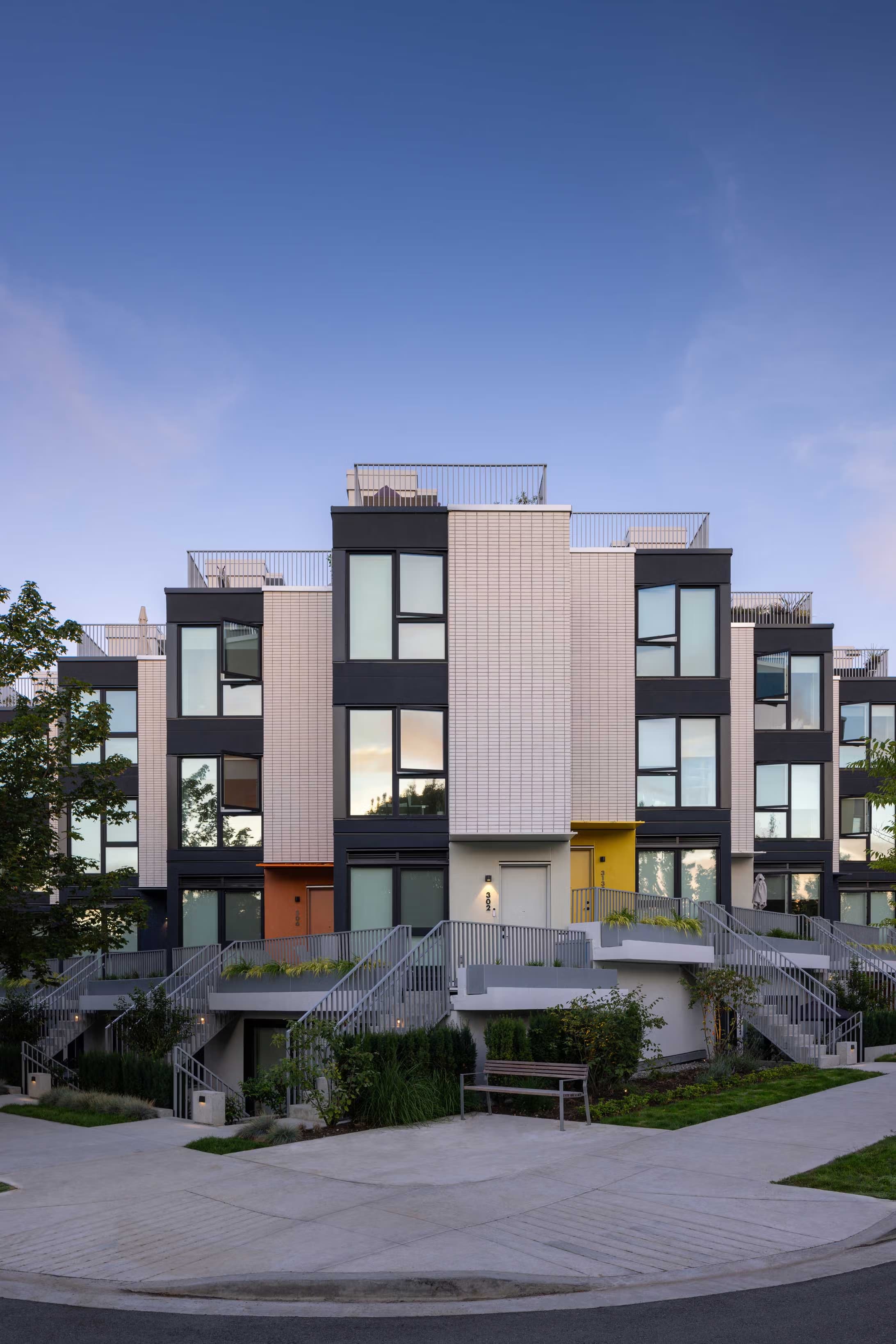 E15 Just Off Main - condo, townhome in Vancouver